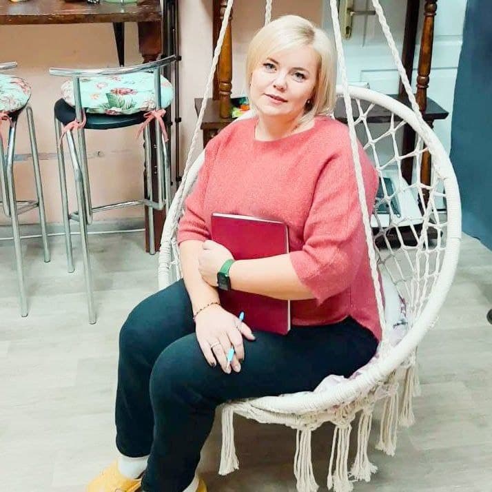 Лікар косметолог, Людмила